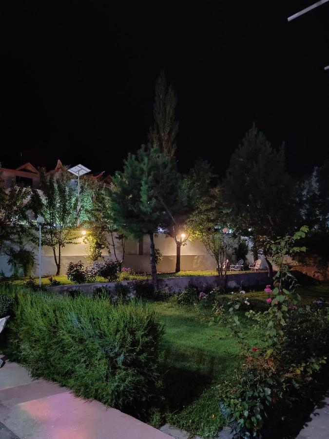 Taaj Residence Skardu Buitenkant foto
